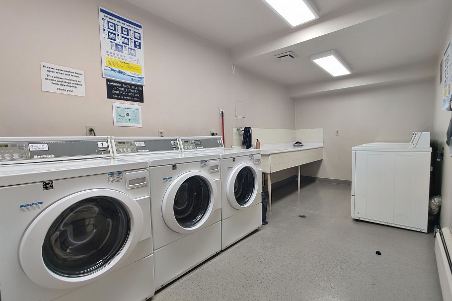 108 1420 E 7th Avenue Vancouver, BC - 12