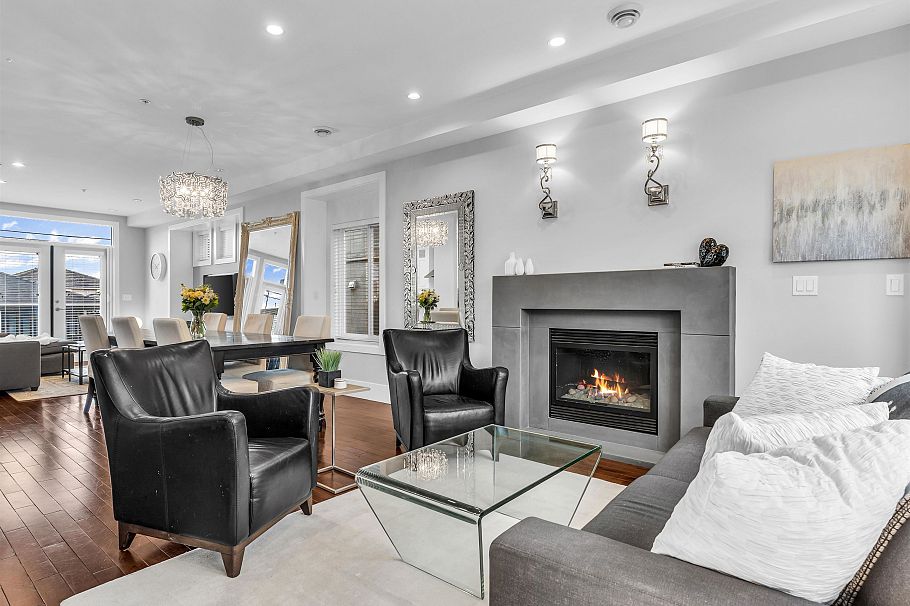 66 E 57th Avenue Vancouver, BC - 5