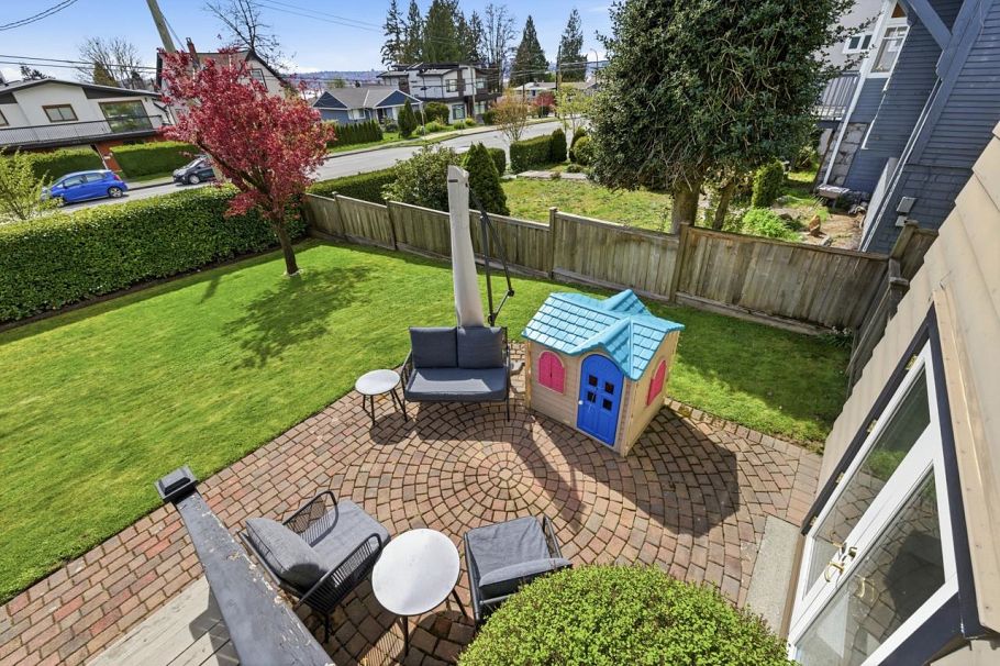 424 E Keith Road North Vancouver, BC - 3