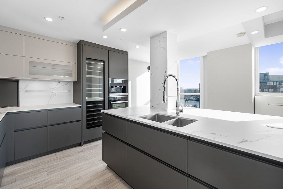 18A 199 Drake Street Vancouver, BC - 23