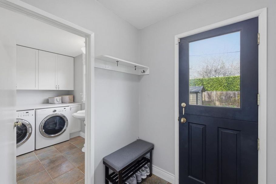 424 E Keith Road North Vancouver, BC - 15