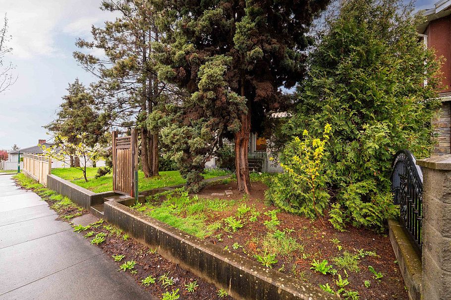 7475 Knight Street Vancouver, BC - 35