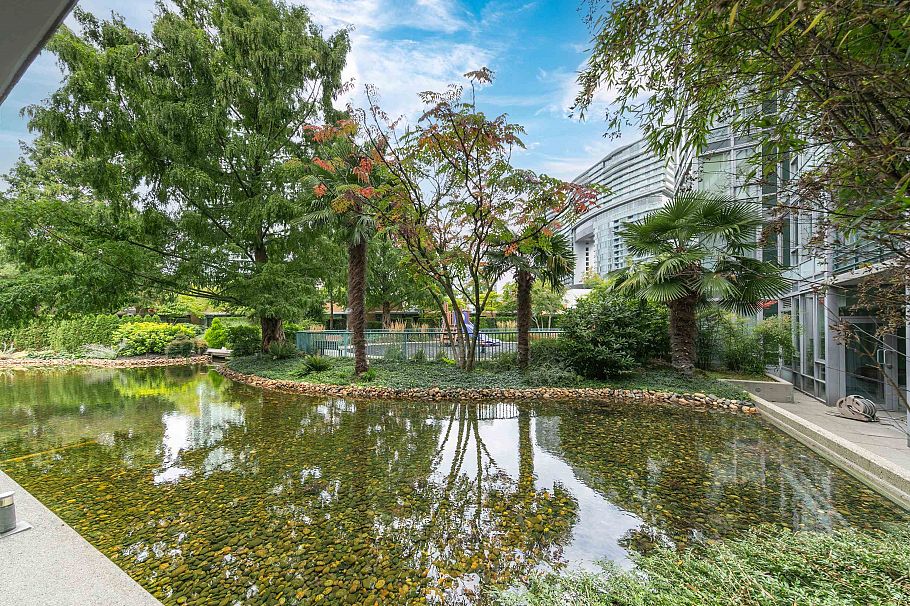 1101 1033 Marinaside Crescent Vancouver, BC - 32