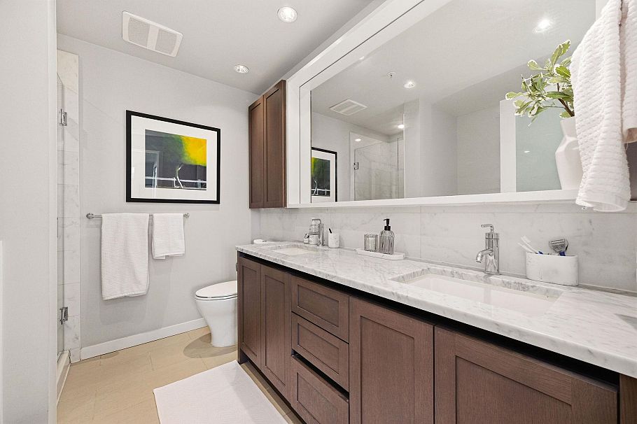 208 135 W 2nd Street North Vancouver, BC - 19