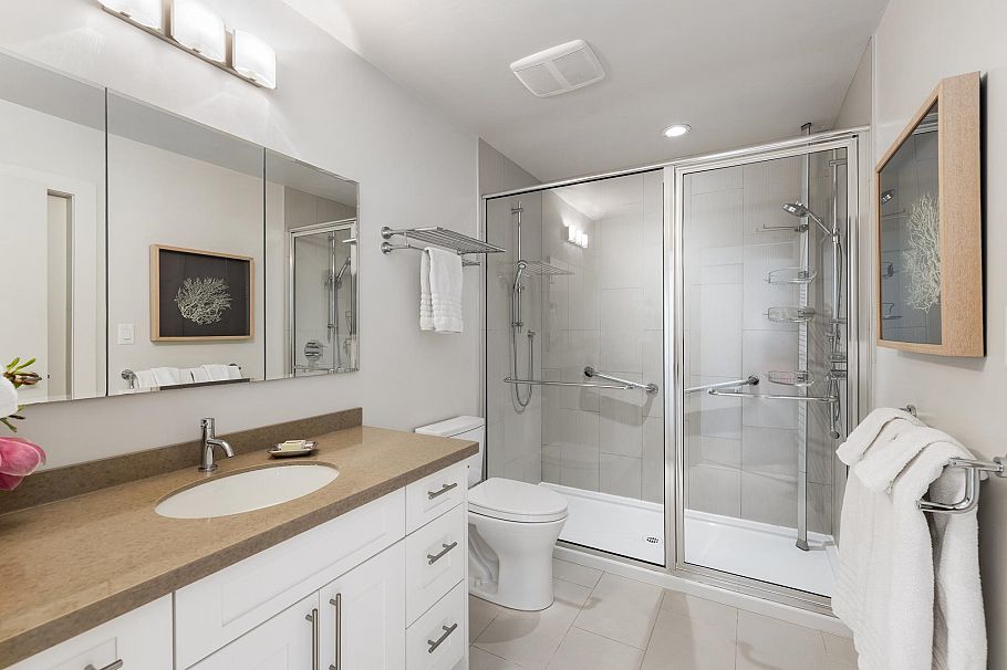 FRSL17 415 W Esplanade Avenue North Vancouver, BC - 9