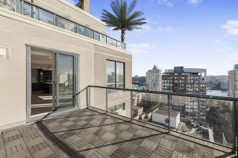 18A 199 Drake Street Vancouver, BC - 15