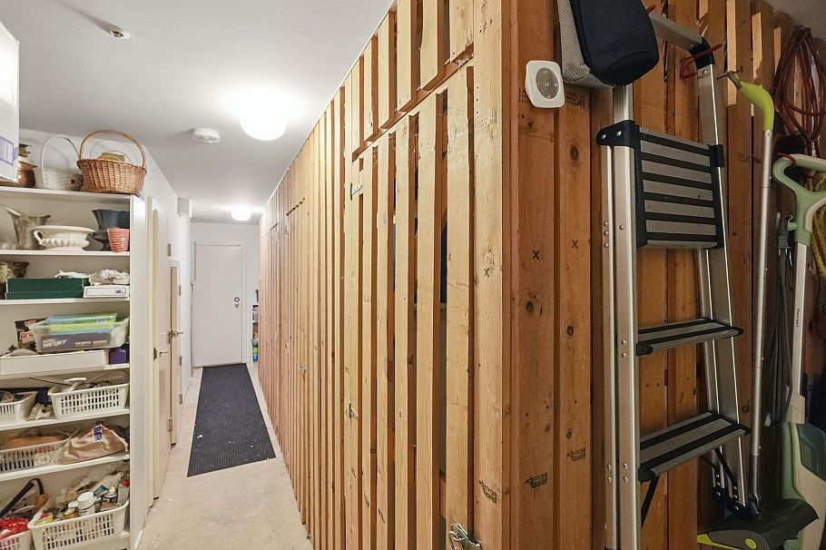 1867 W 11th Avenue Vancouver, BC - 37