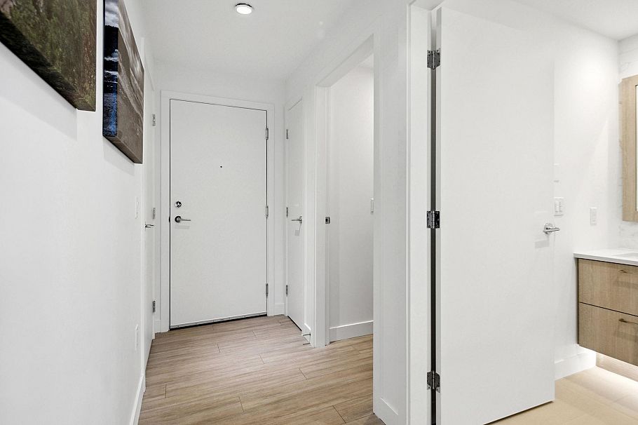 201 707 E 3rd Street North Vancouver, BC - 13