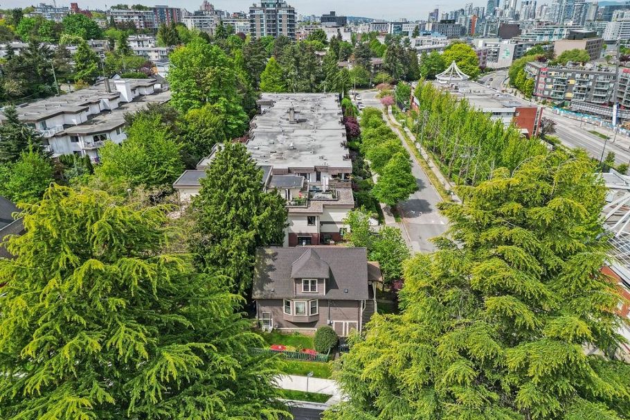 498 E 5th Avenue Vancouver, BC - 5