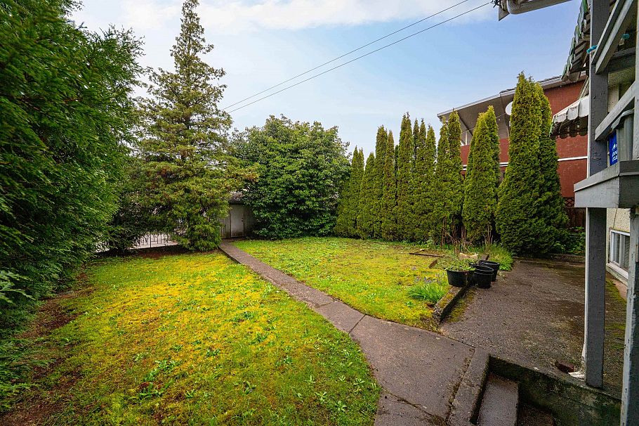 7475 Knight Street Vancouver, BC - 24