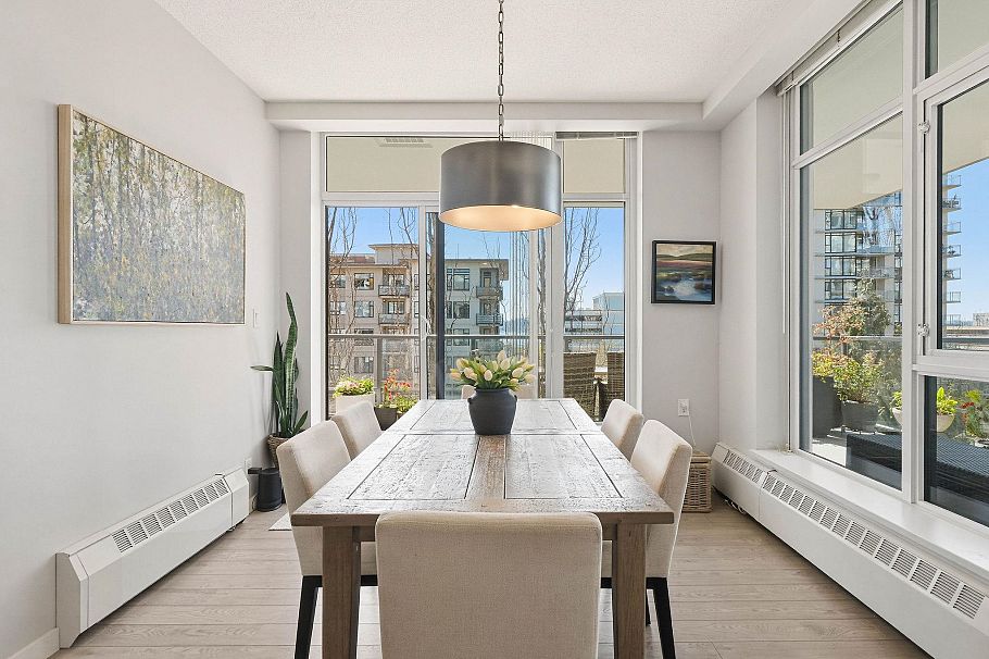 208 135 W 2nd Street North Vancouver, BC - 16