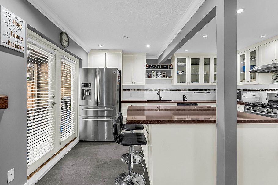 7170 Hecate Place Vancouver, BC - 16