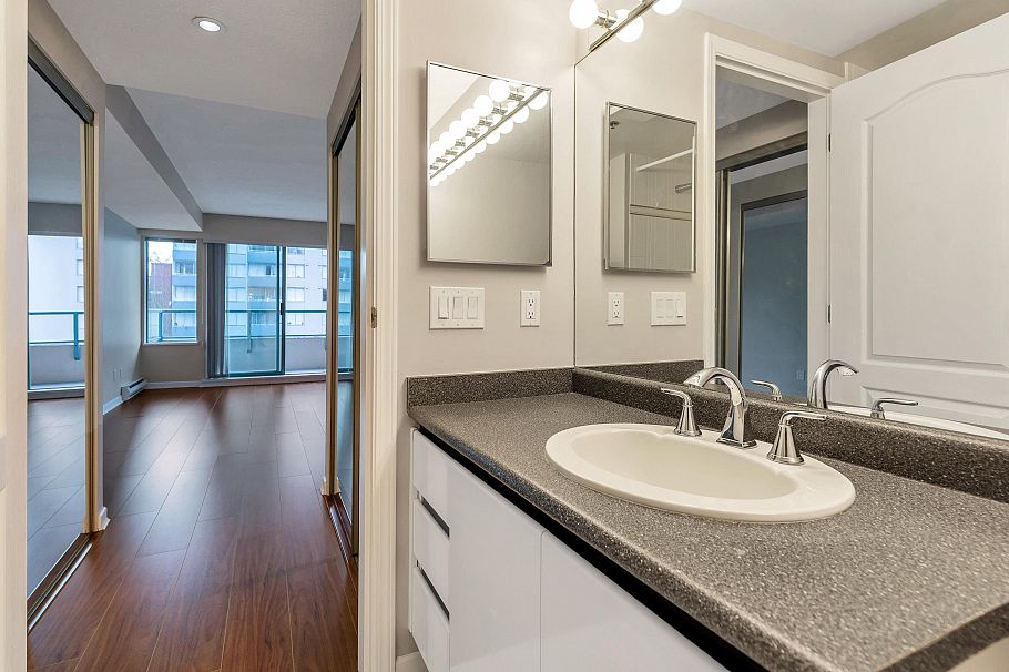 603 1132 Haro Street Vancouver, BC - 30