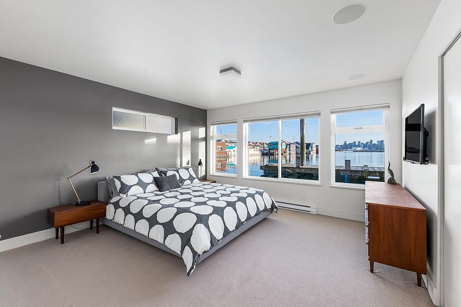 FRSL17 415 W Esplanade Avenue North Vancouver, BC - 5