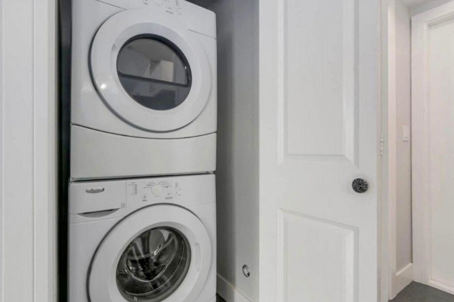 66 E 57th Avenue Vancouver, BC - 34