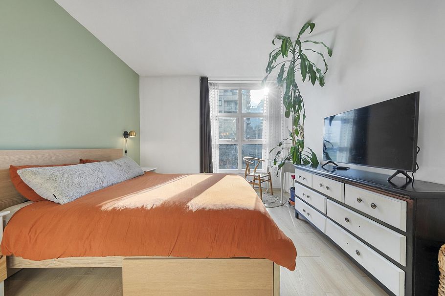 205 189 National Avenue Vancouver, BC - 17