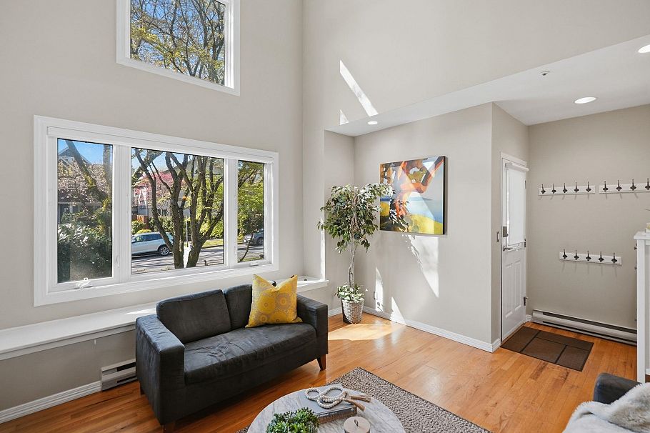 1867 W 11th Avenue Vancouver, BC - 9