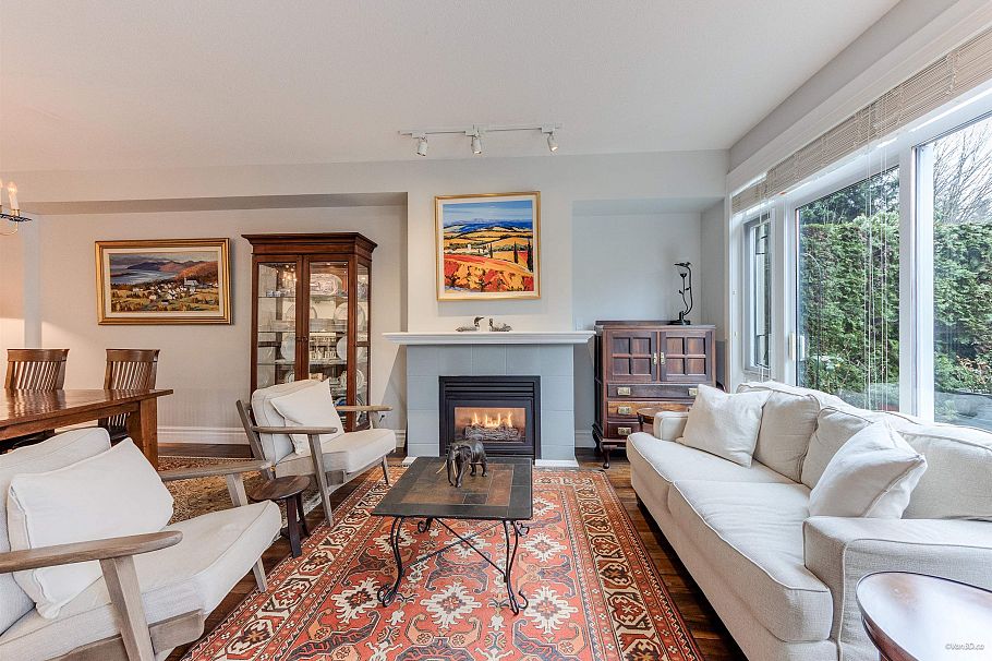 116 3600 Windcrest Drive North Vancouver, BC - 3