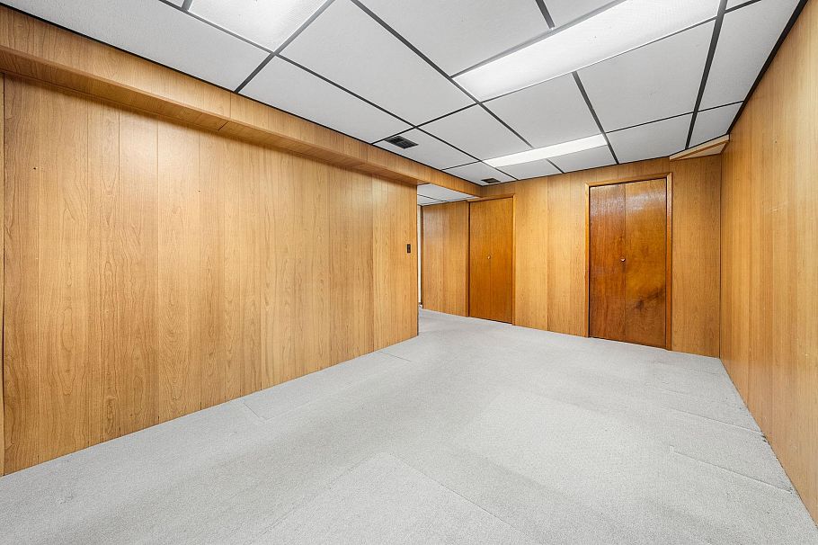 234 Rondoval Crescent North Vancouver, BC - 30