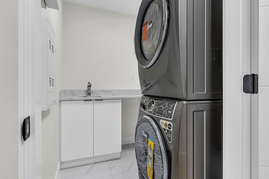 2 5221 Clarendon Street Vancouver, BC - 28