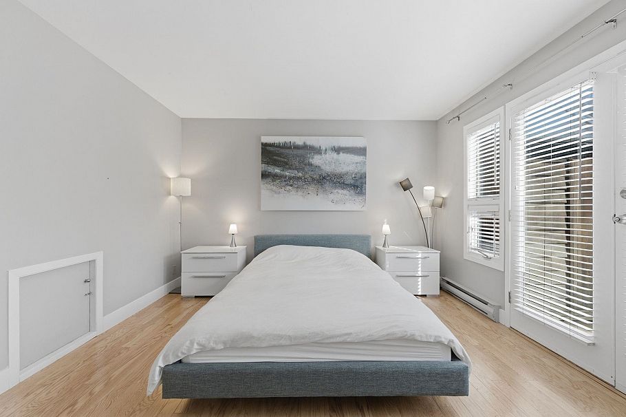 1867 W 11th Avenue Vancouver, BC - 20