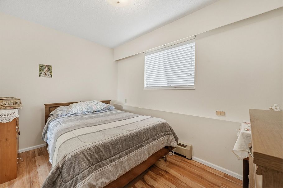 2693 E Georgia Street Vancouver, BC - 18