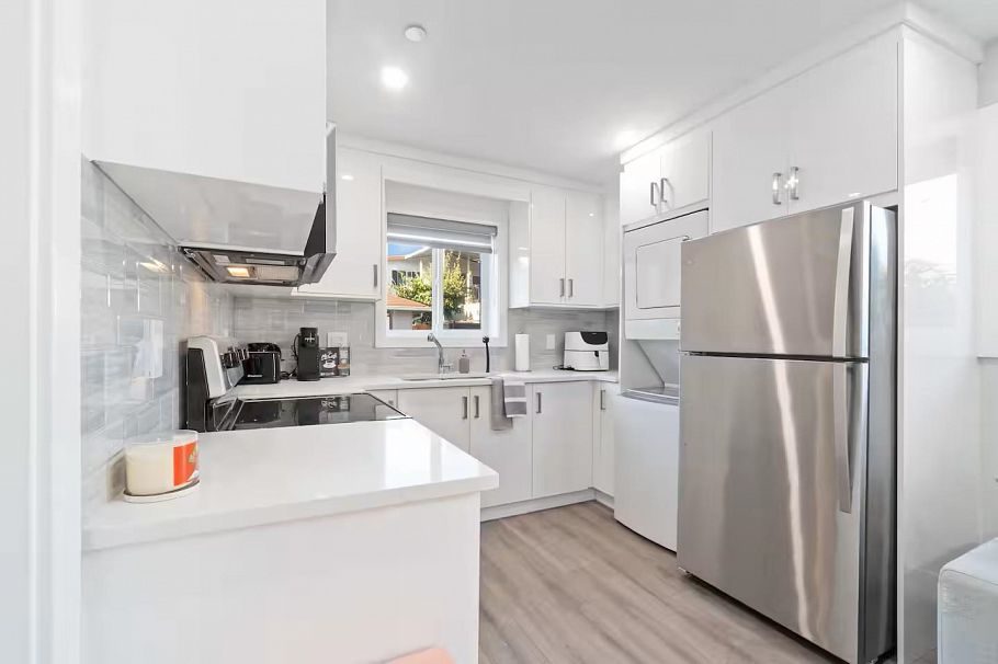 2984 Kitchener Street Vancouver, BC - 18