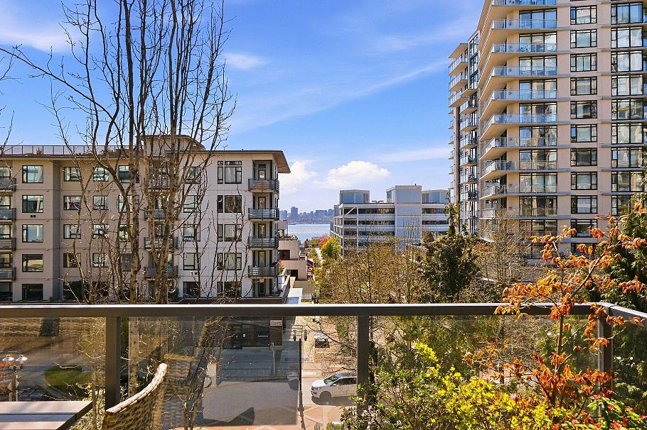 208 135 W 2nd Street North Vancouver, BC - 27