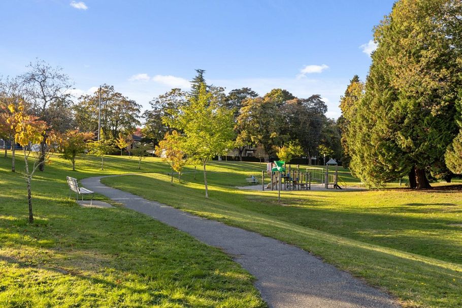 2880 Oxford Street Vancouver, BC - 33