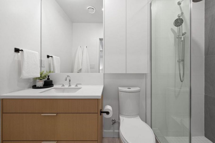 223 650 E 2nd Street North Vancouver, BC - 31