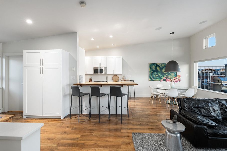 FRSL17 415 W Esplanade Avenue North Vancouver, BC - 17