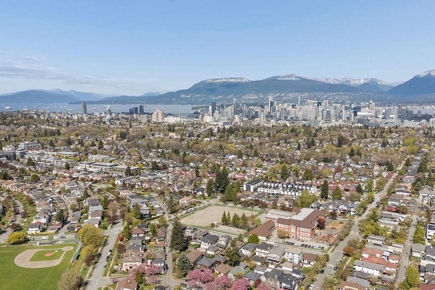 607 168 E 35th Avenue Vancouver, BC - 38