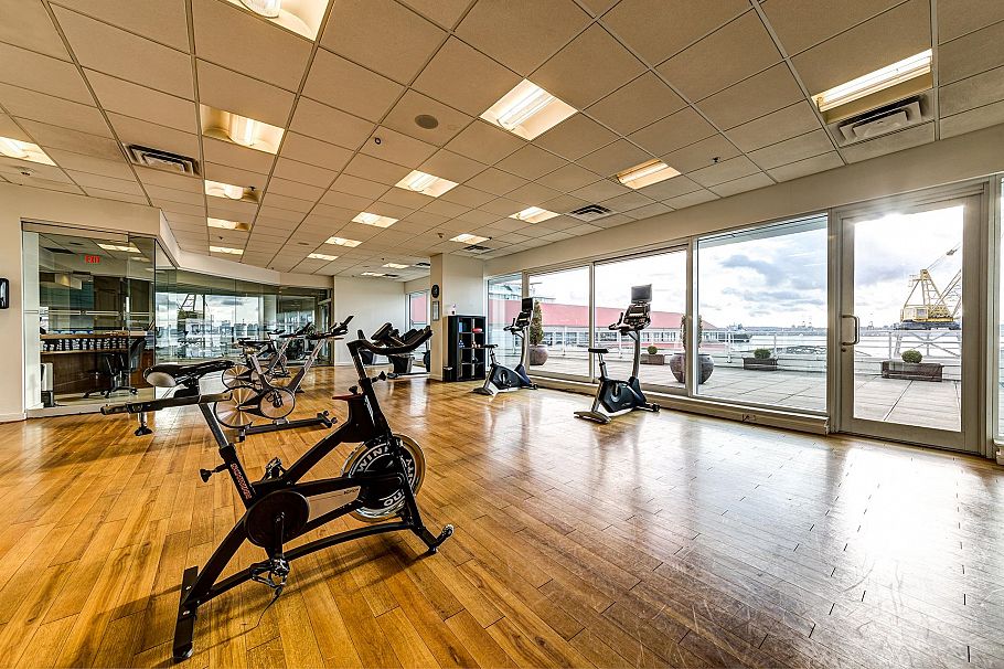 303 185 Victory Ship Way North Vancouver, BC - 21