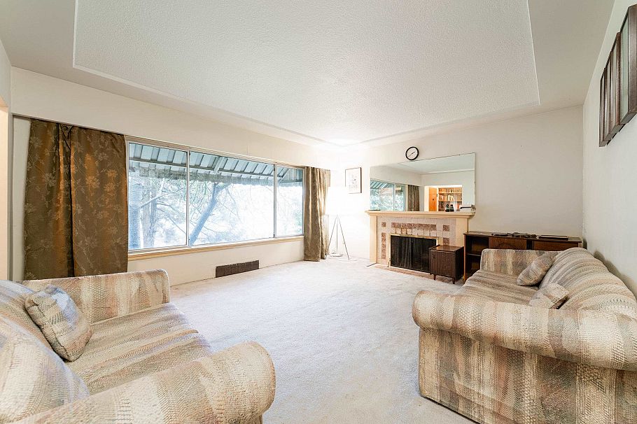 7475 Knight Street Vancouver, BC - 1