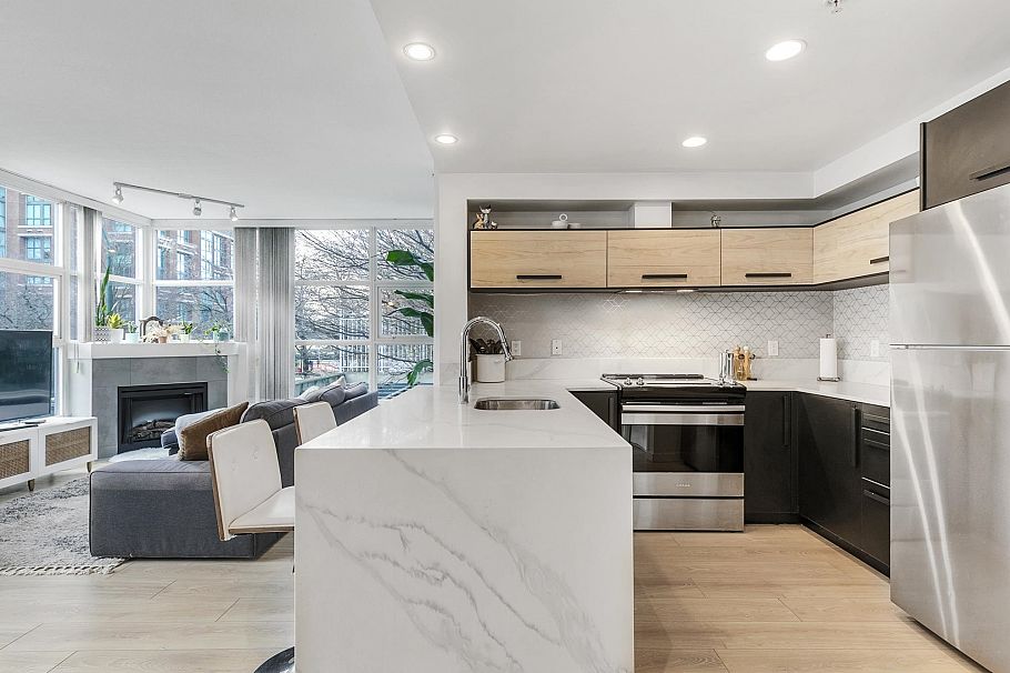 205 189 National Avenue Vancouver, BC - 11