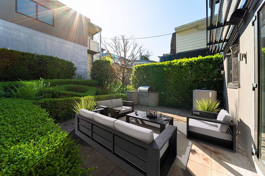 4371 Puget Drive Vancouver, BC - 16