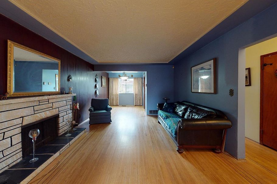 4863 Rupert Street Vancouver, BC - 4