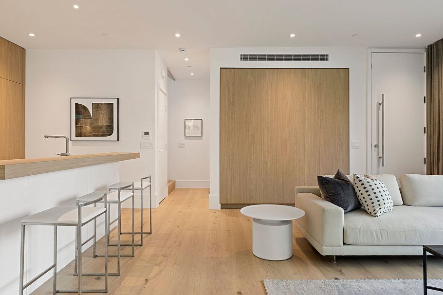 1 2830 Musqueamview Street Vancouver, BC - 12