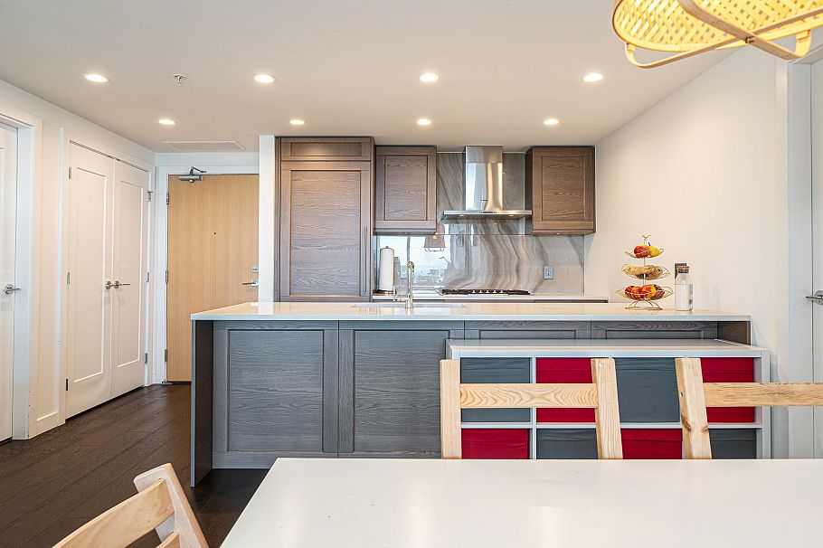 2001 5629 Birney Avenue Vancouver, BC - 11