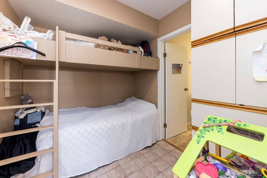 2094 Viewlynn Drive North Vancouver, BC - 6