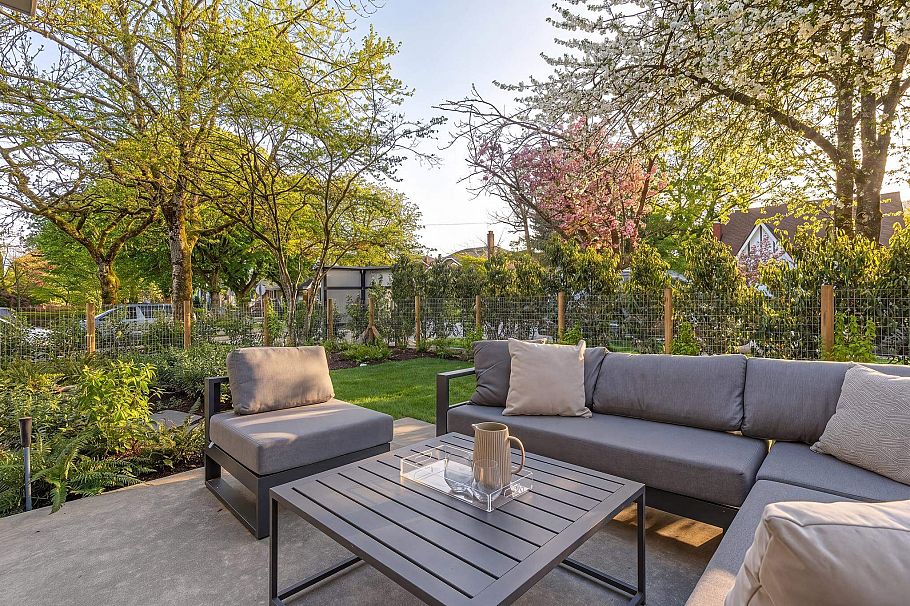 1 2830 Musqueamview Street Vancouver, BC - 32