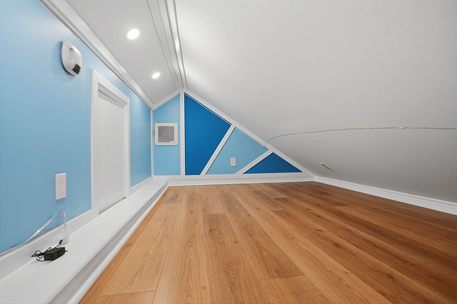 1867 W 11th Avenue Vancouver, BC - 24