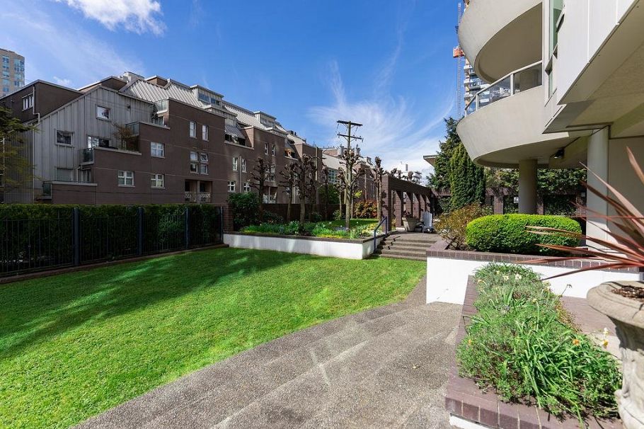 403 1020 Harwood Street Vancouver, BC - 38