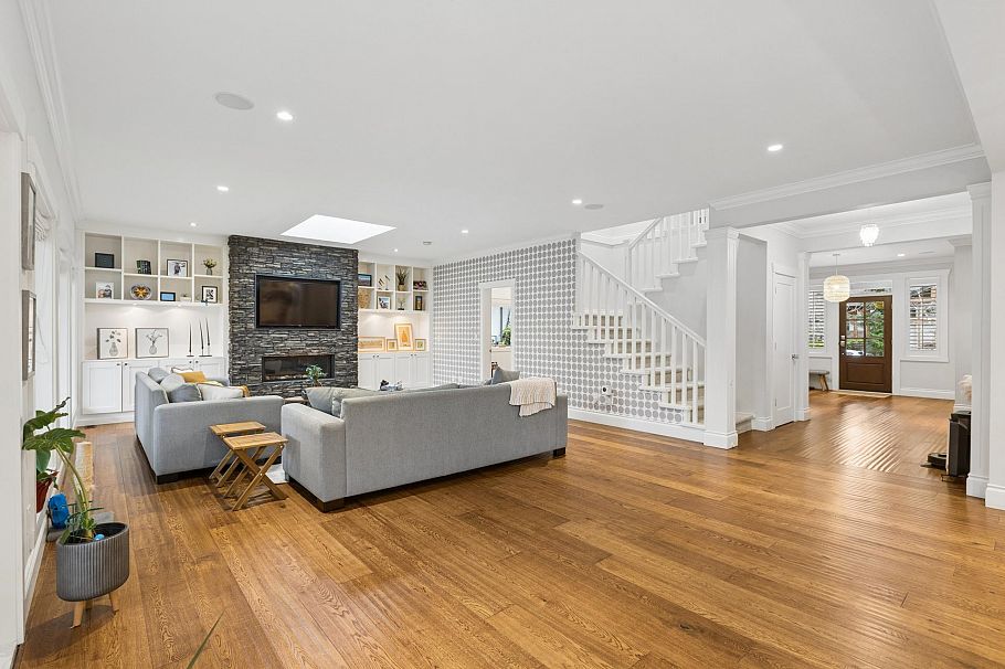 3476 Wellington Crescent North Vancouver, BC - 3