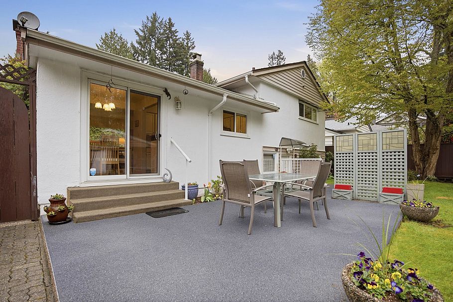 1852 Larson Road North Vancouver, BC - 16