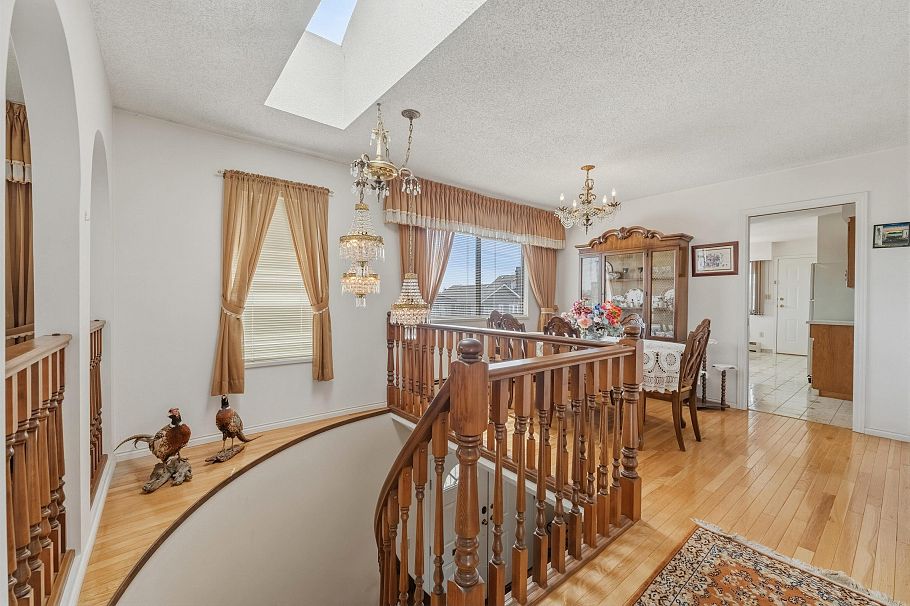 2693 E Georgia Street Vancouver, BC - 4