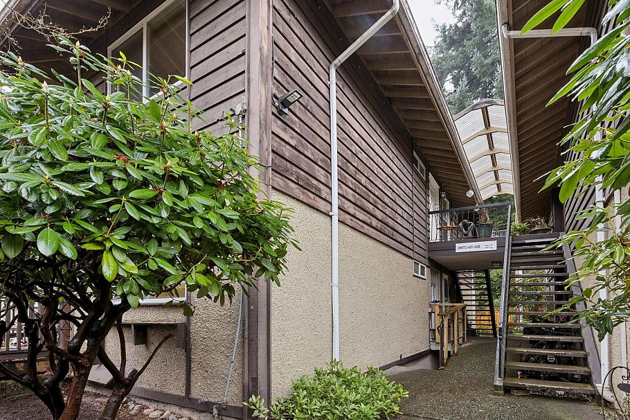 402 555 W 28th Street North Vancouver, BC - 28