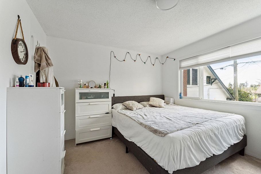 1949 Mahon Avenue North Vancouver, BC - 11