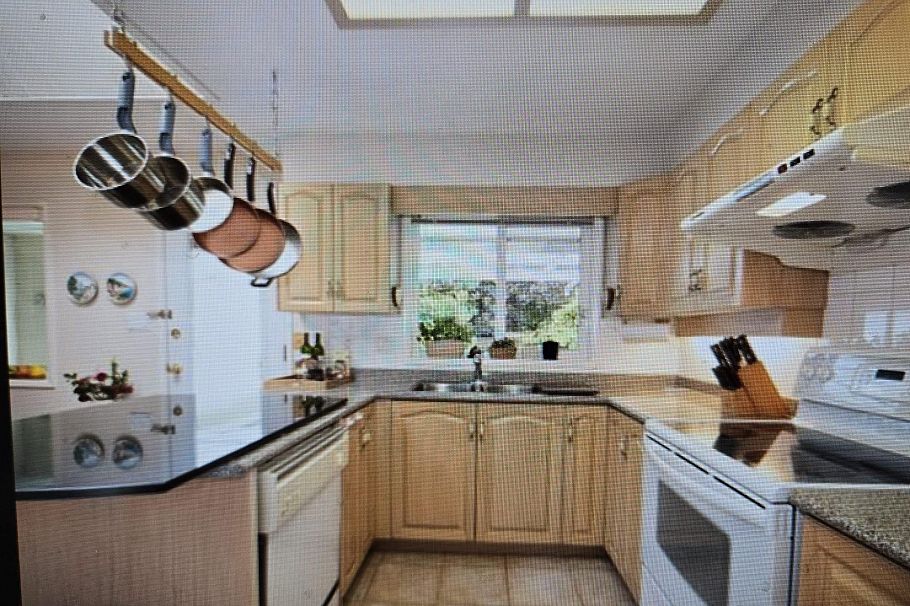 5422 Osler Street Vancouver, BC - 8