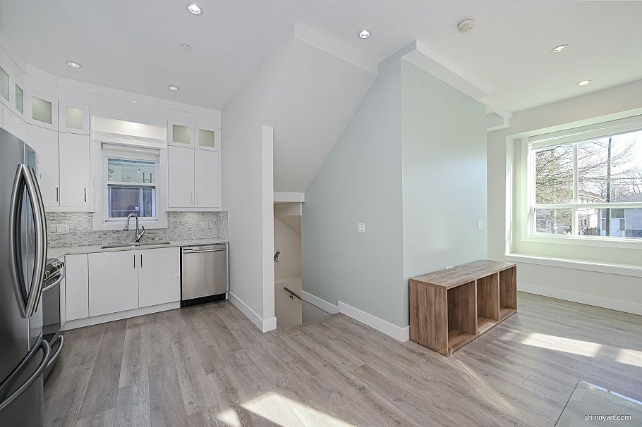 4737 Gothard Street Vancouver, BC - 17